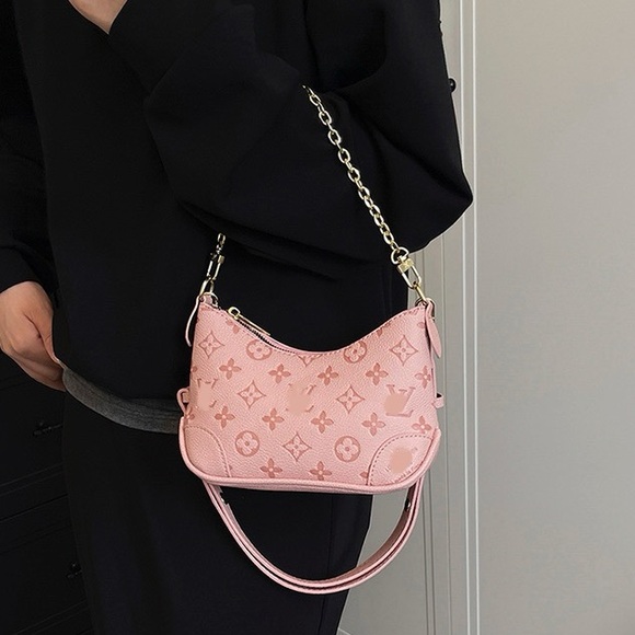 ❗️FINAL SALE❗️*Read description* New pink fashion shoulder bag - Picture 2 of 5